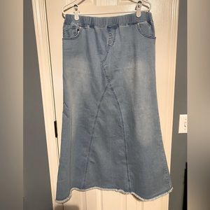 Style J maxi jean skirt